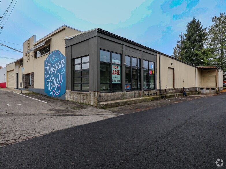 Primary Photo Of 215 13th St, Oregon City Food Processing For Lease