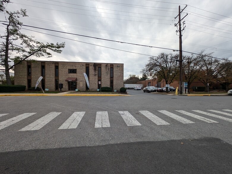 More Photos Of 5113-5123 Berwyn Rd, College Park Unknown For Lease
