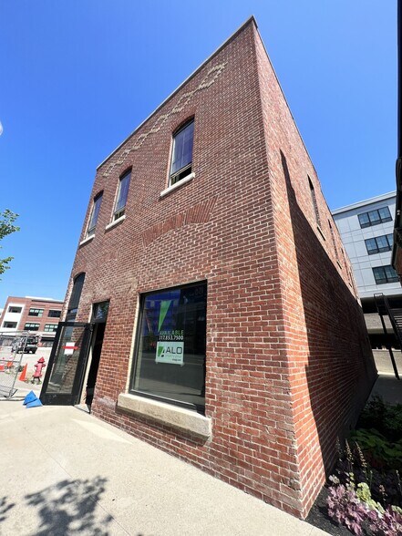 More Photos Of 8684 E 116th St, Fishers Storefront Retail Office For Lease