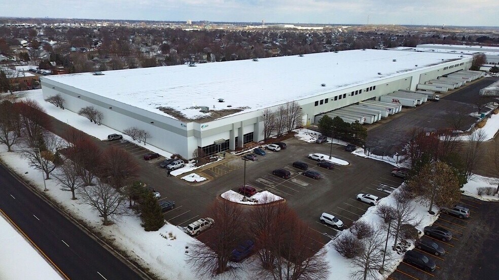 Primary Photo Of 3501 Corporate Dr, Joliet Manufacturing For Lease