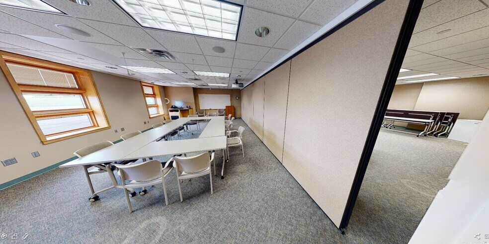 More Photos Of 625 N Jackson Ave, Springfield Assisted Living For Sale