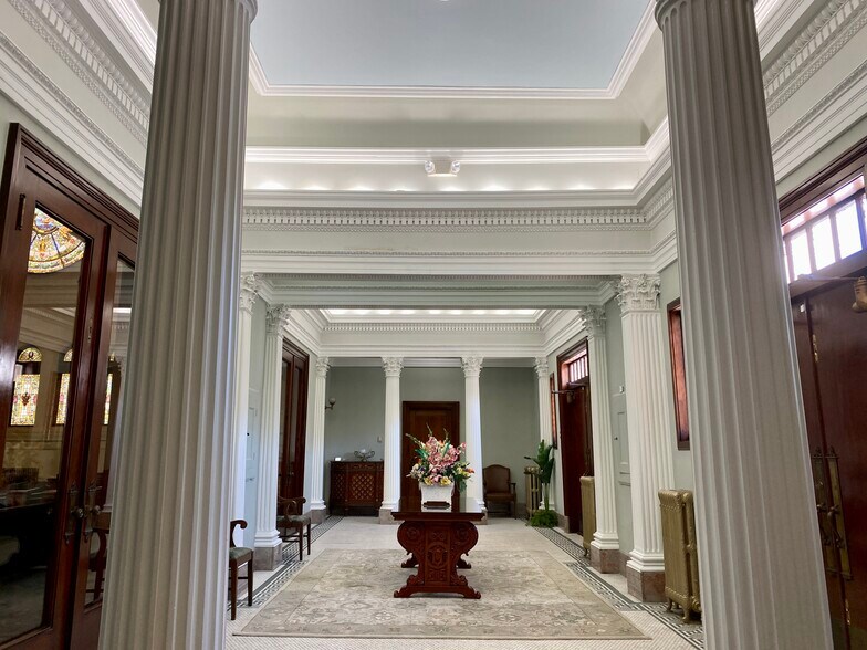 More Photos Of 1201 Felix St, Saint Joseph Lodge Meeting Hall For Sale