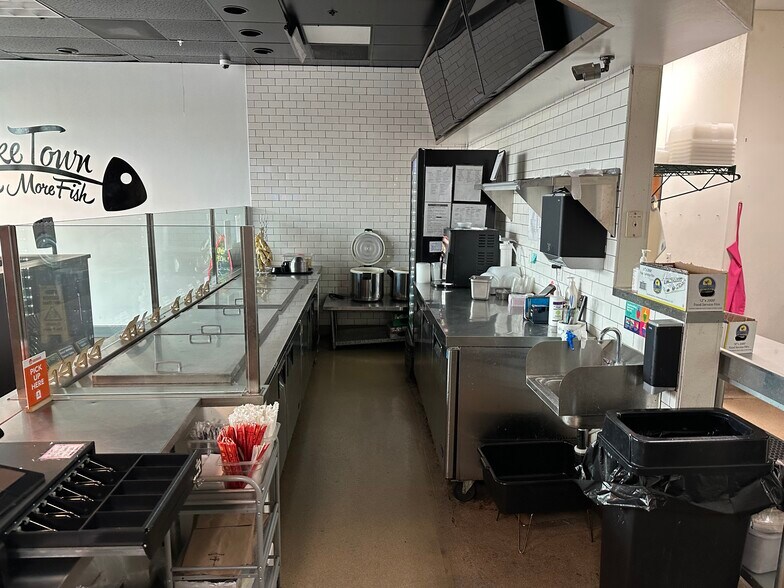 More Photos Of 1450 El Camino Real, Tustin Unknown For Lease