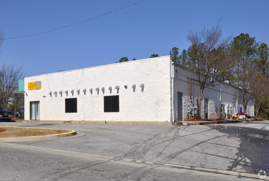 More Photos Of 6716 Tara Blvd, Jonesboro Freestanding For Lease