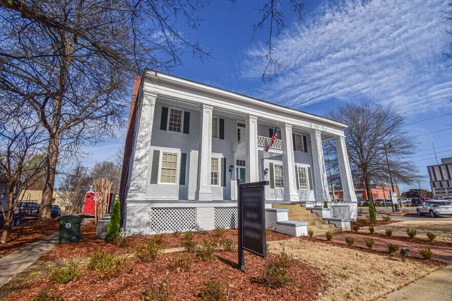 More Photos Of 2606 8th St, Tuscaloosa Office For Sale