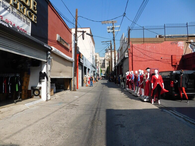 More Photos Of 1334 S Main St, Los Angeles Storefront Retail Office For Sale