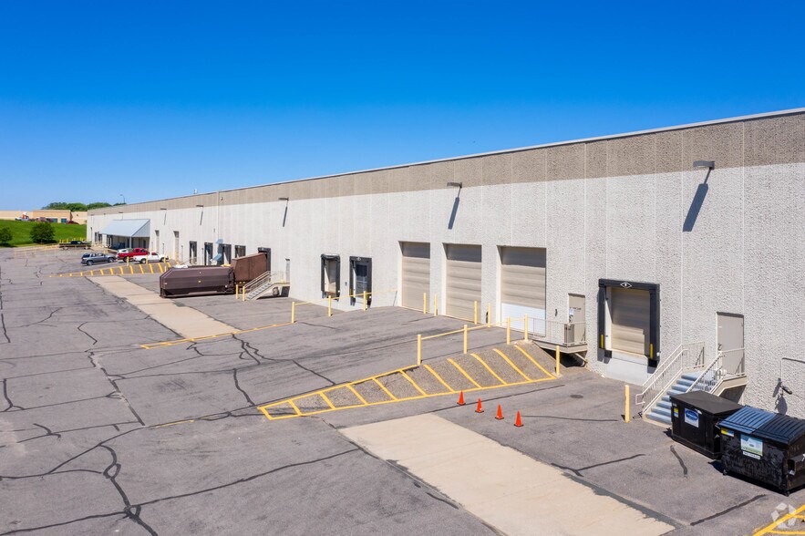 More Photos Of 2601 N 49th Ave, Minneapolis Warehouse For Lease