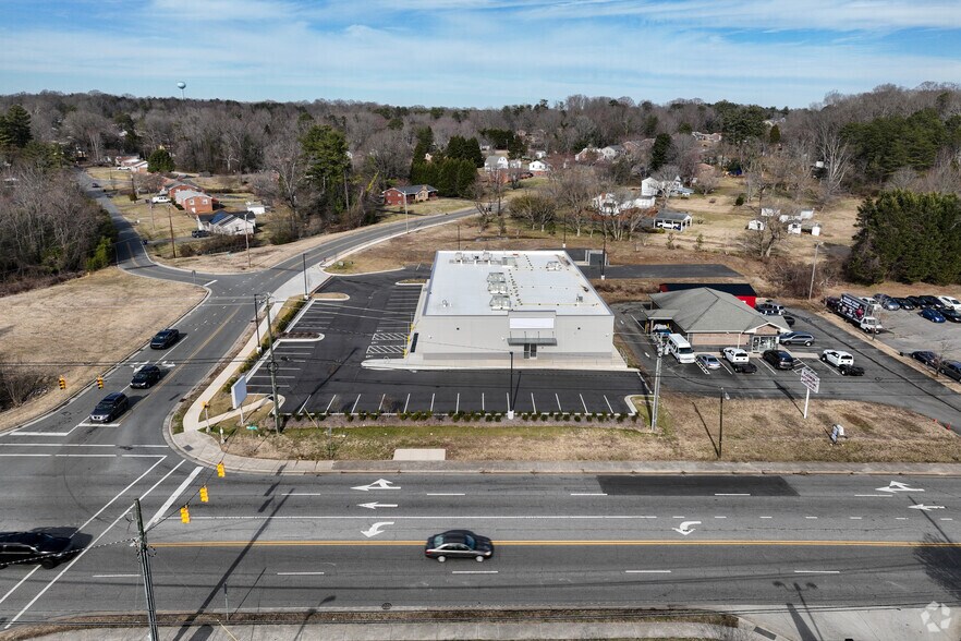 More Photos Of 5516 Winona St, Winston-Salem Medical For Sale