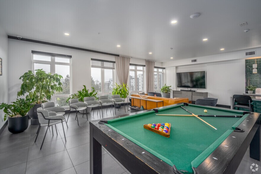 More Photos Of 104 12th Ave, Seattle Apartments For Lease