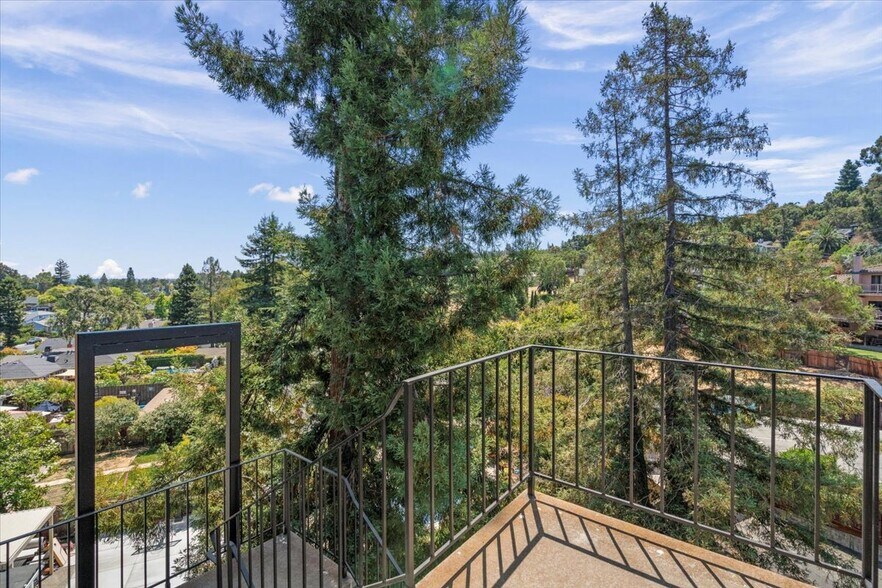 More Photos Of 616 Canyon Rd, Redwood City Multifamily For Sale