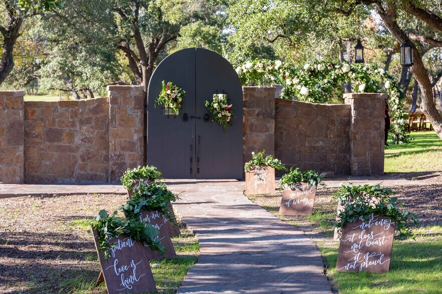 More Photos Of 2550 Bell Springs Rd, Dripping Springs Lodge Meeting Hall For Sale