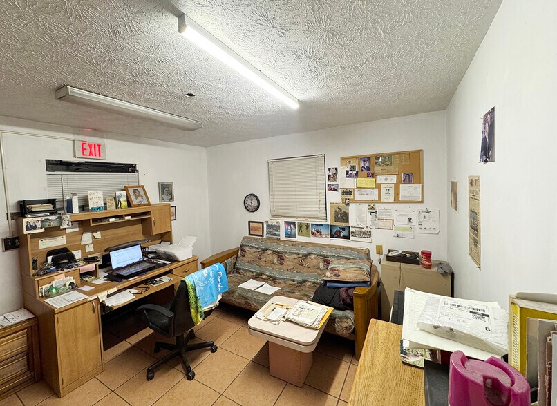 More Photos Of 302 N 25th St, Fort Pierce Service For Sale