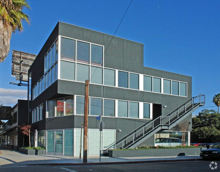 More Photos Of 11788 W Pico Blvd, Los Angeles Loft Creative Space For Lease