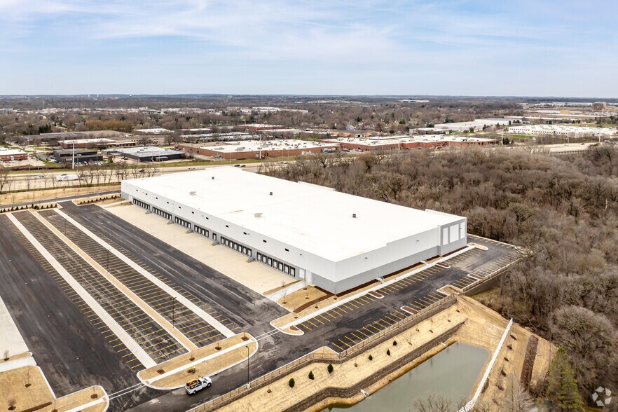 More Photos Of 1120 Tollgate Rd, Elgin Distribution For Lease