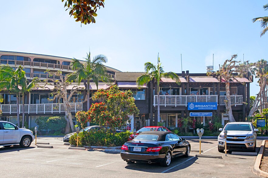 More Photos Of 2725-2727 Shelter Island Dr, San Diego Storefront Retail Office For Sale