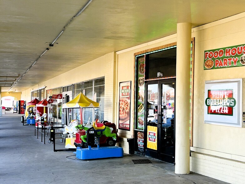 More Photos Of 3110-3160 Saturn Rd, Garland Unknown For Lease