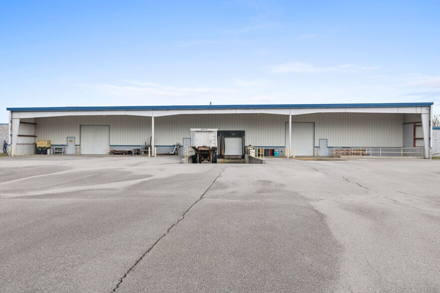 More Photos Of 385 One Industrial Park Rd, Oneida Manufacturing For Lease