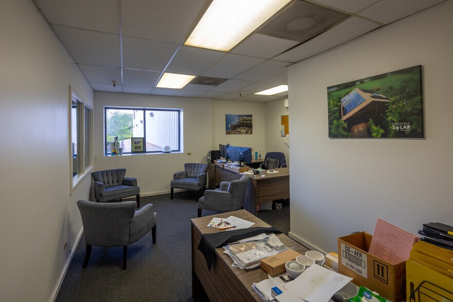 More Photos Of 99-1265 Halawa Valley St, Aiea Warehouse For Lease