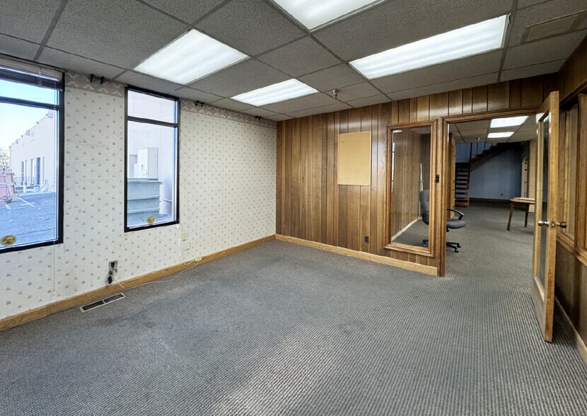 More Photos Of 4601 Paseo Del Norte NW, Albuquerque Warehouse For Lease