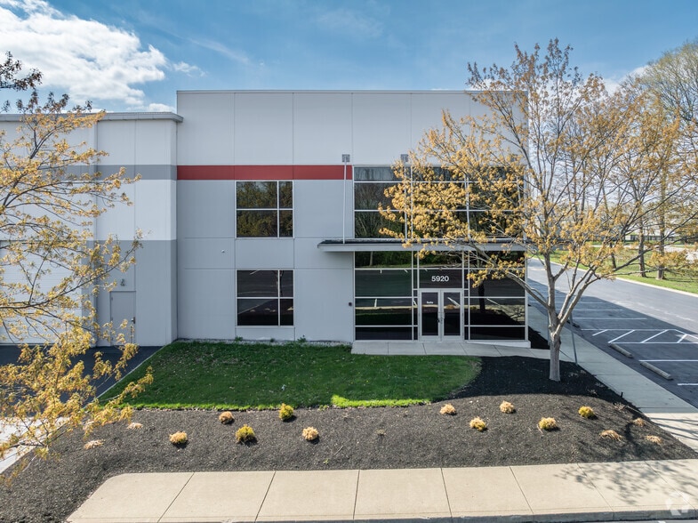 More Photos Of 5920 Green Pointe Dr S, Groveport Warehouse For Lease