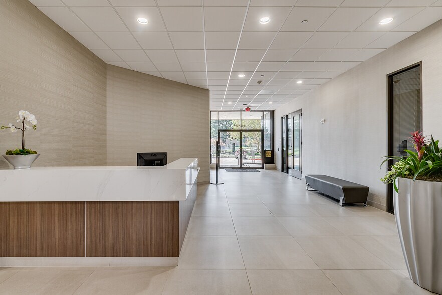 More Photos Of 7600 W Tidwell Rd, Houston Office For Lease