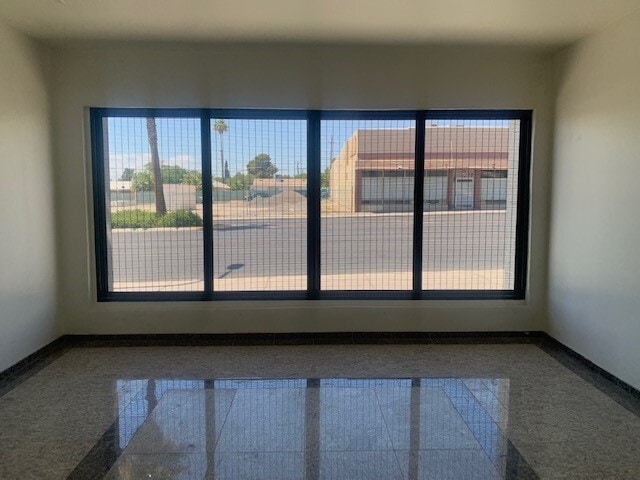 More Photos Of 1611 Fremont St, Las Vegas Light Distribution For Sale