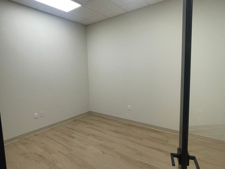 More Photos Of 3369 Argent Blvd, Ridgeland Office For Lease