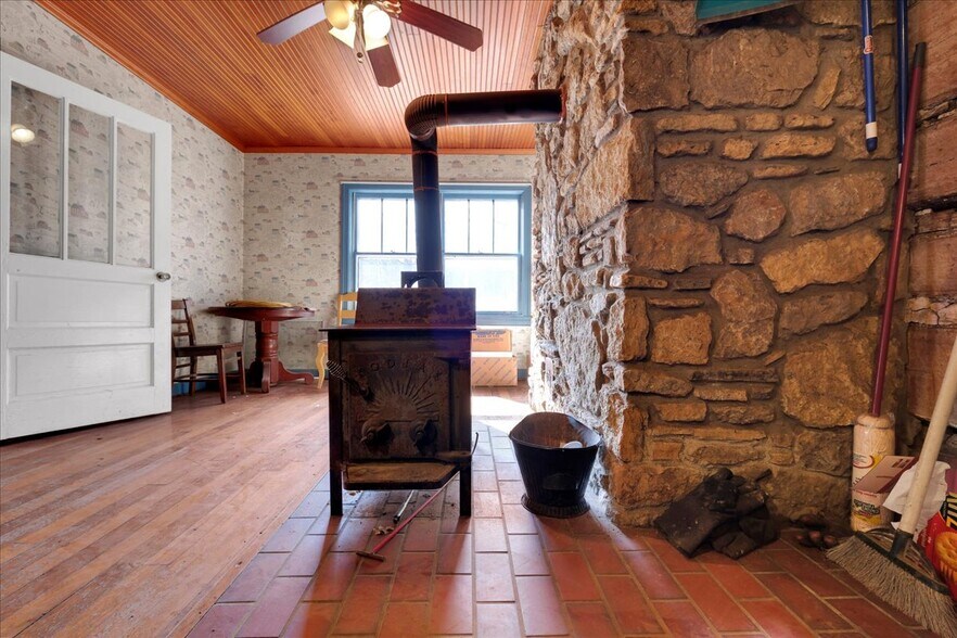 More Photos Of 9512 National Turnpike, Fairdale Land For Sale