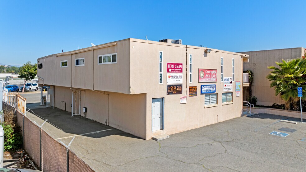 More Photos Of 4100 W Commonwealth Ave, Fullerton Office For Sale