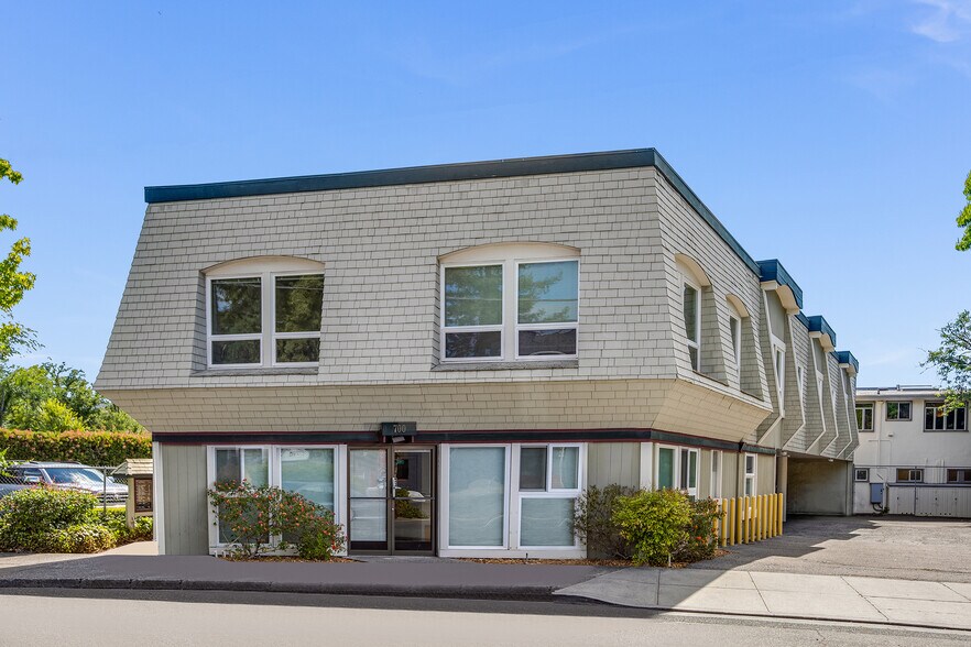 More Photos Of 700 E St, San Rafael Loft Creative Space For Lease