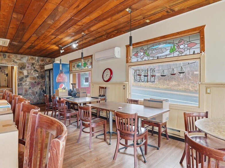 More Photos Of 1874 Route 611, Mount Pocono Restaurant For Sale