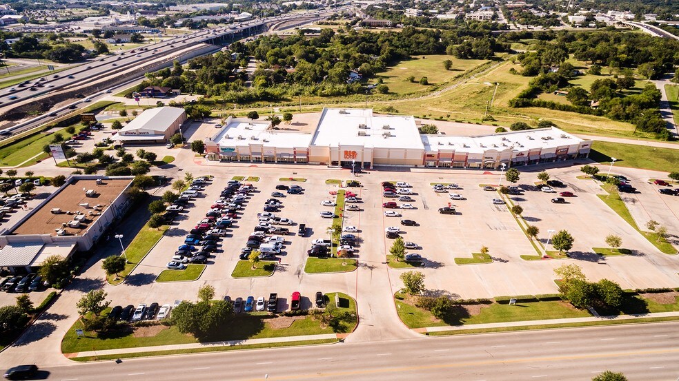More Photos Of 1201 S Interstate 35, Round Rock Unknown For Lease