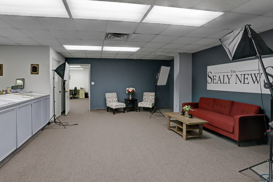 More Photos Of 193 Schmidt Rd, Sealy Freestanding For Sale