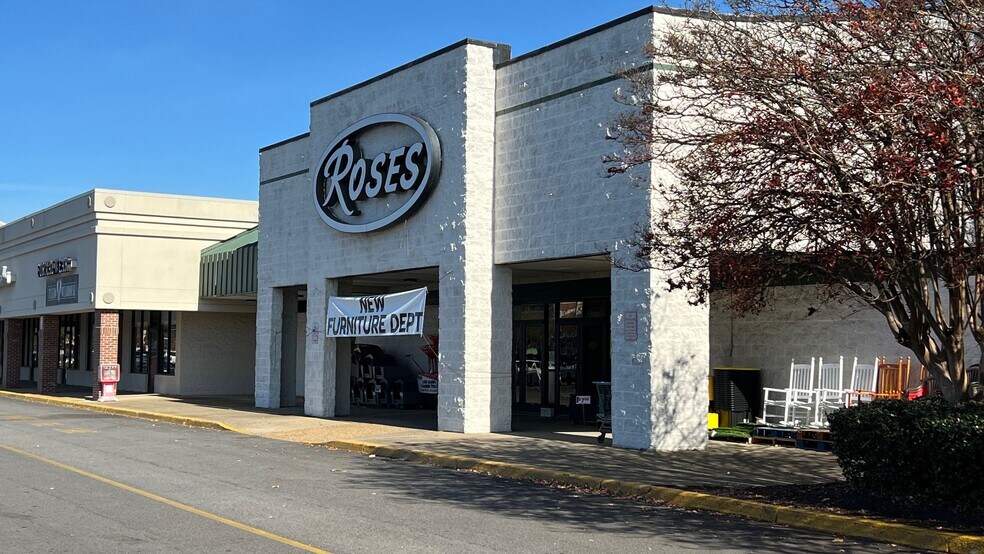 Primary Photo Of 701 Battlefield Blvd N, Chesapeake Freestanding For Lease