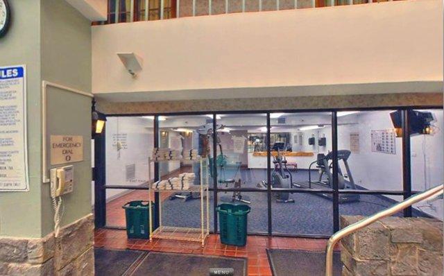 More Photos Of 1244 Canterbury Rd, Shakopee Hotel For Lease