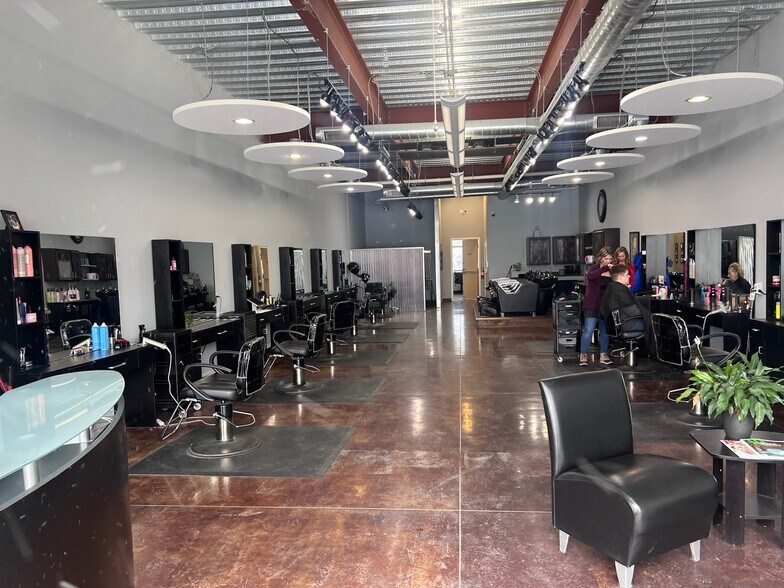 More Photos Of 1600 E Beltline Ave NE, Grand Rapids Storefront Retail Office For Lease