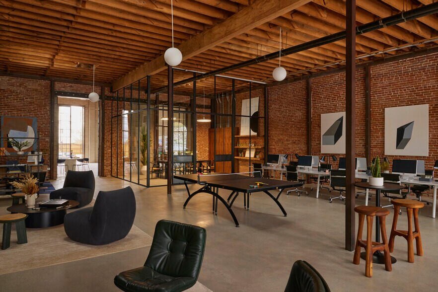 More Photos Of 676 N Spring St, Los Angeles Loft Creative Space For Sale