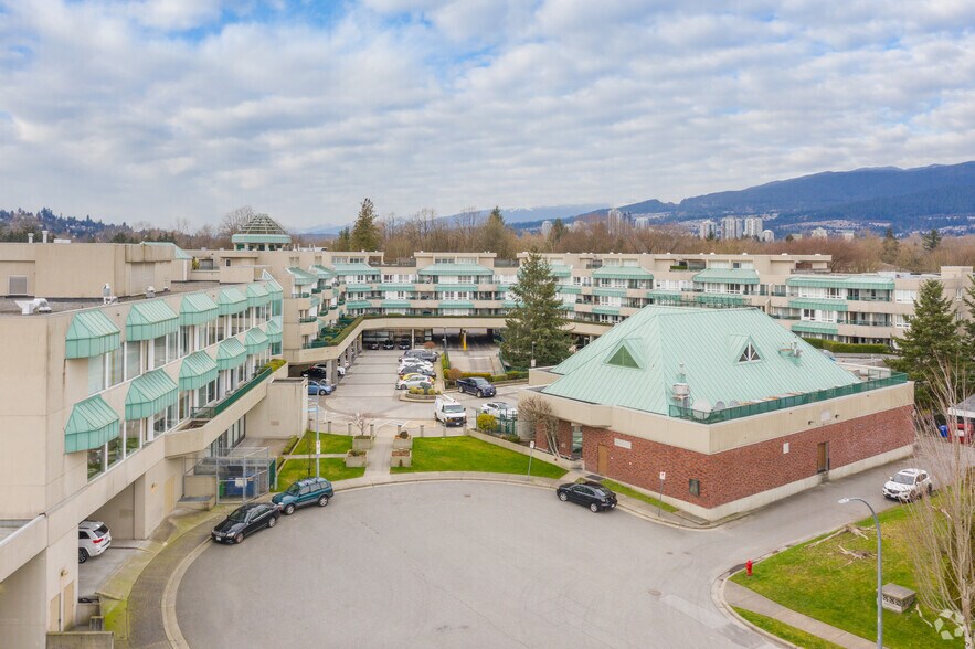 More Photos Of 2099 Lougheed Hwy, Port Coquitlam Apartments For Lease