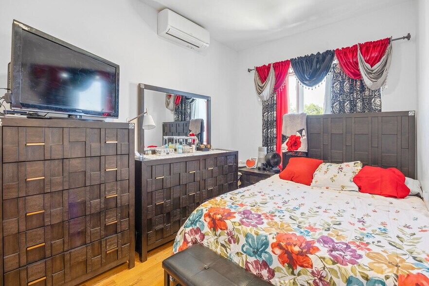 More Photos Of 305 Sumpter St, Brooklyn Apartments For Sale