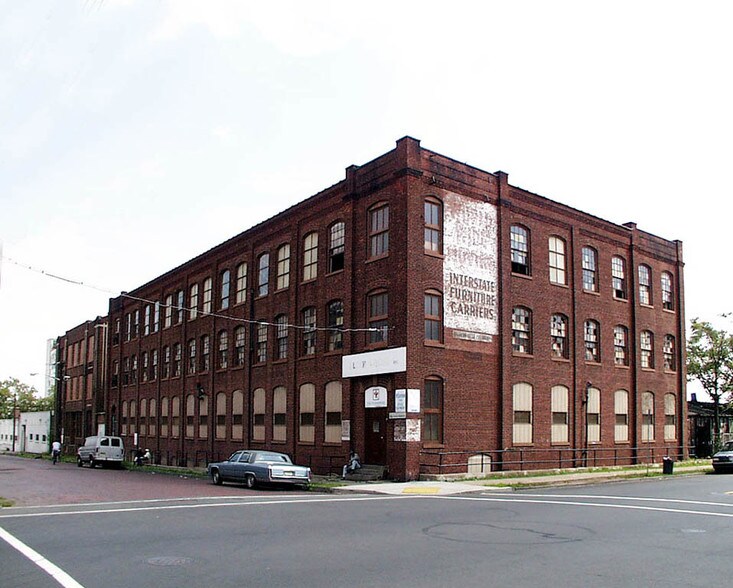 More Photos Of 258-272 Sherman Ave, Newark Manufacturing For Lease