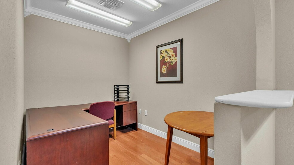 More Photos Of 415 E Main St, Bartow Office For Lease