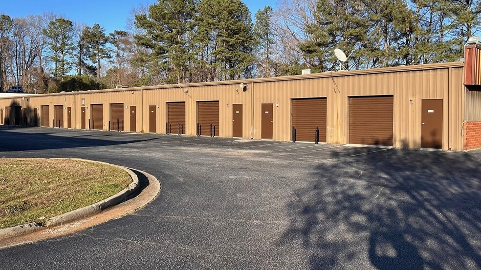 More Photos Of 4742 Hammermill Rd, Tucker Unknown For Lease