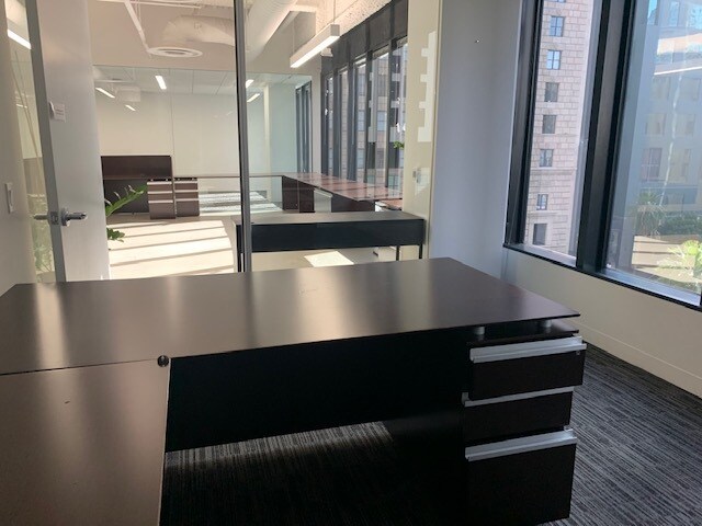 More Photos Of 700 S Flower St, Los Angeles Office For Lease