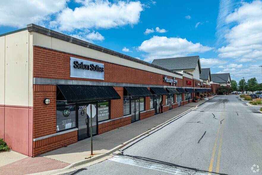 More Photos Of 2764 Aurora Ave, Naperville Unknown For Lease