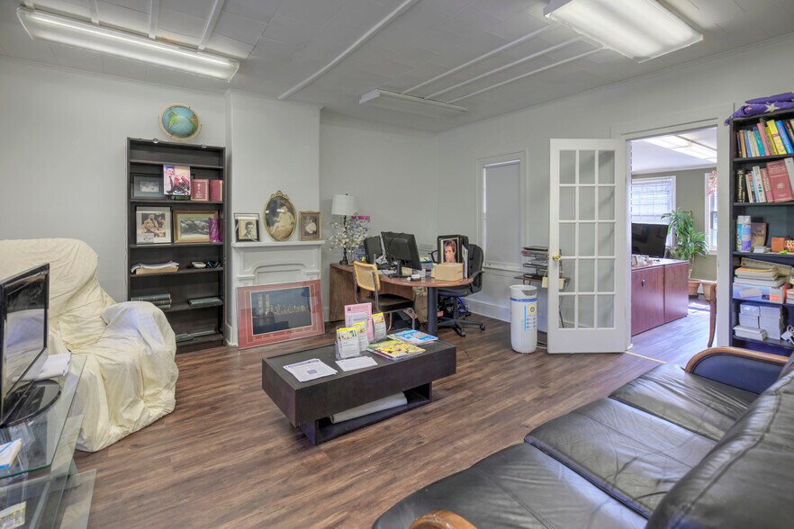 More Photos Of 31 S Finley Ave, Basking Ridge Medical For Sale