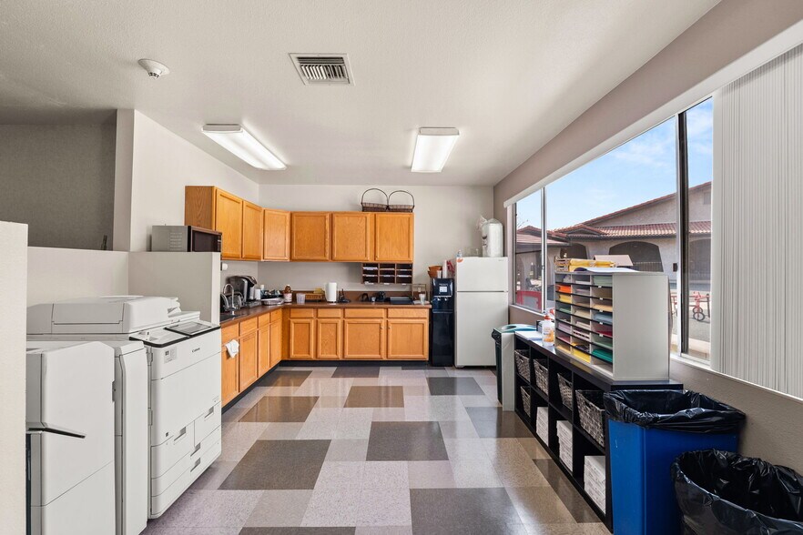 More Photos Of 9944 Highland Ave, Rancho Cucamonga Religious Facility For Lease