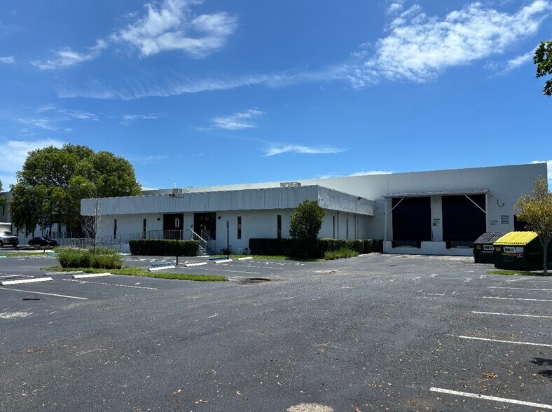 More Photos Of 6682 NW 16th Ter, Fort Lauderdale Warehouse For Lease