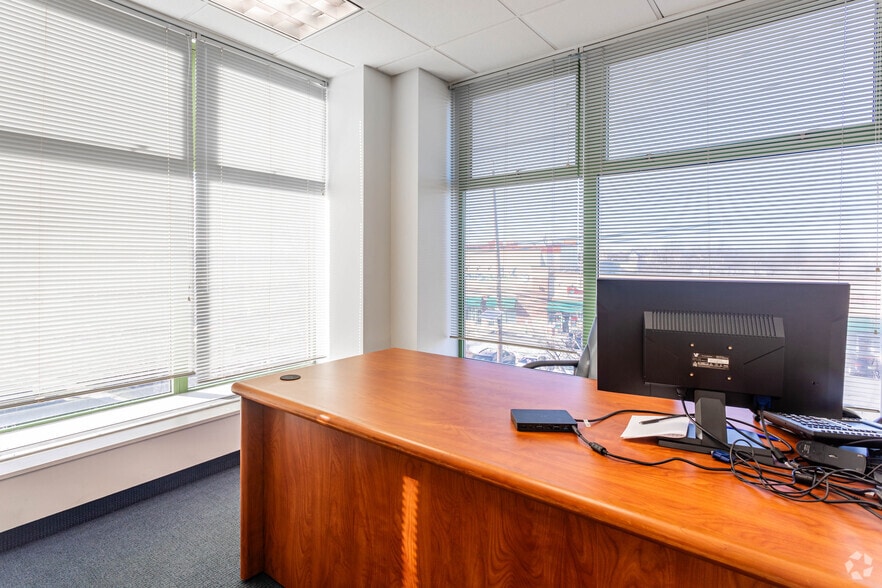 More Photos Of 630 Broad St, Carlstadt Medical For Lease