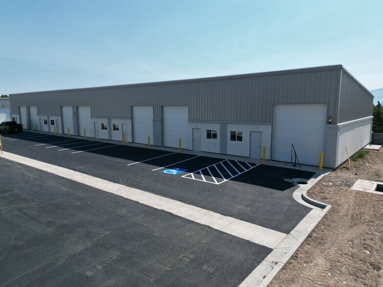 More Photos Of 5653 6055 W, West Valley City Industrial For Lease