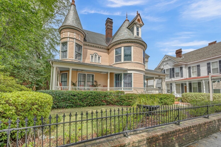 More Photos Of 412 S 3rd St, Wilmington Hospitality For Sale